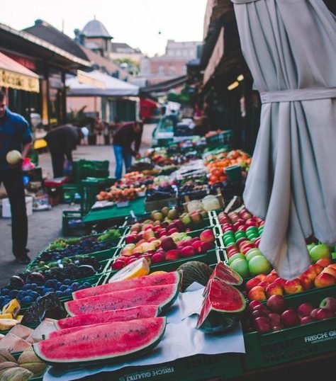 naschmarkt_vienna_austria