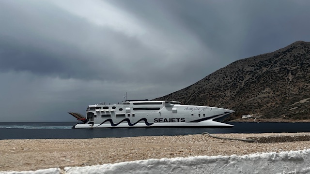 How to get from Athens to Sifnos?