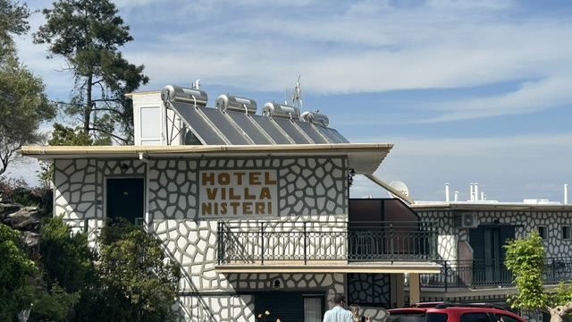Nisteri Taverna